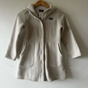 Patagonia cream fleece jacket with elbow pads